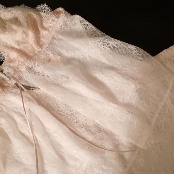 Victoria's Secret lingerie - Picture 2 of 3